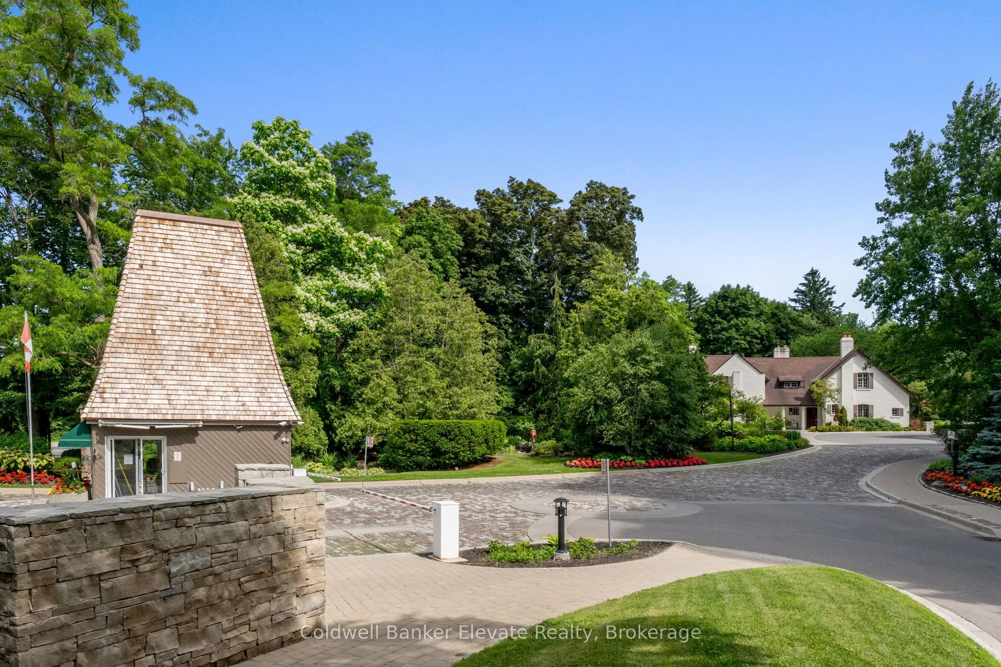 1400 Dixie Road, #807