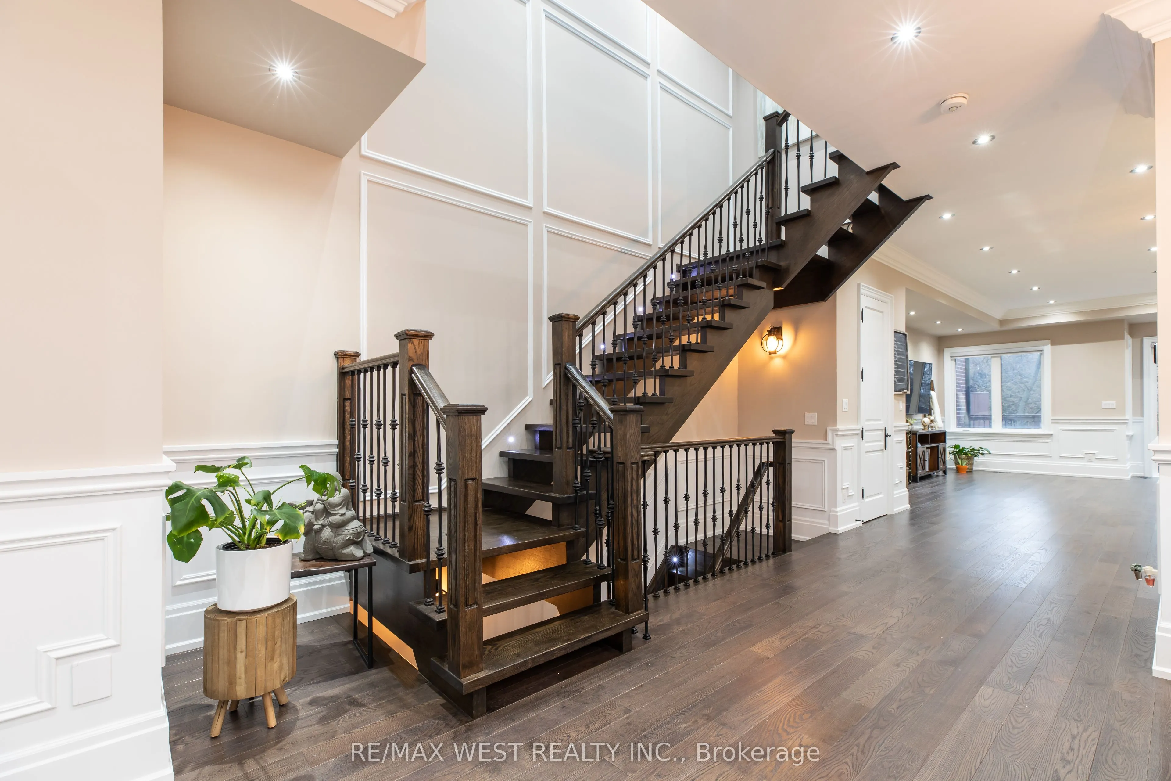 91B Park Street W