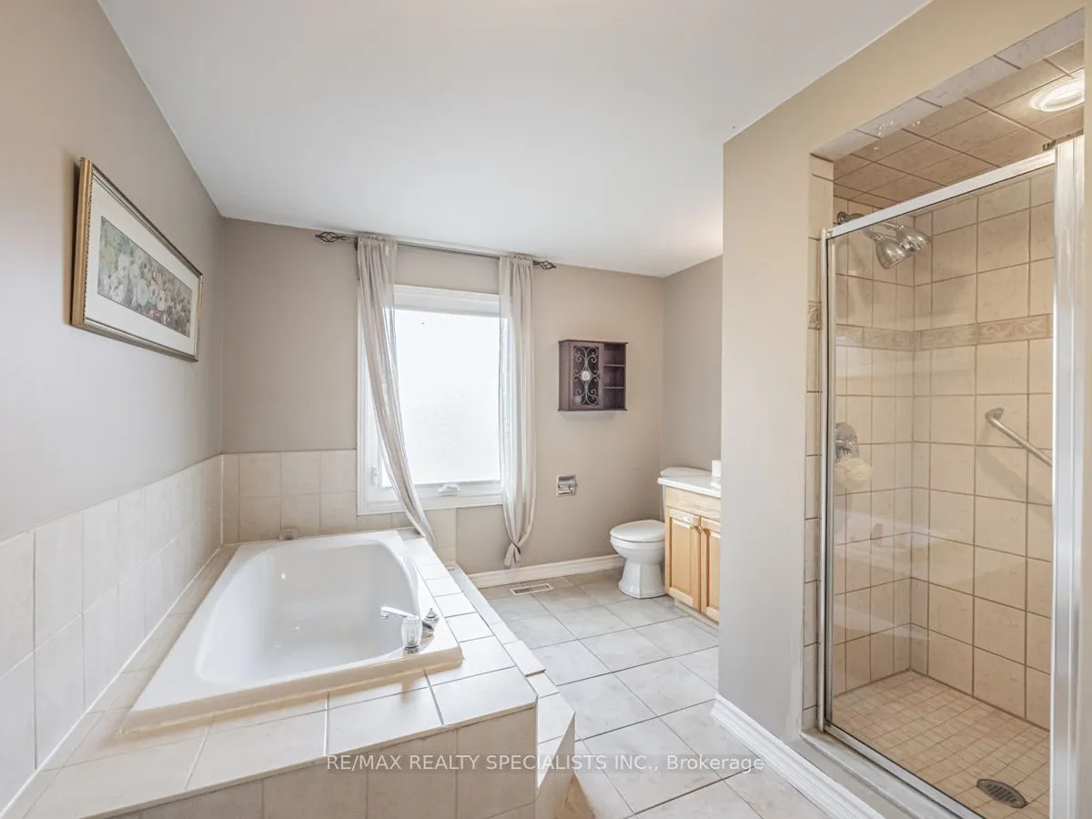 245 Kingsbridge Gardens