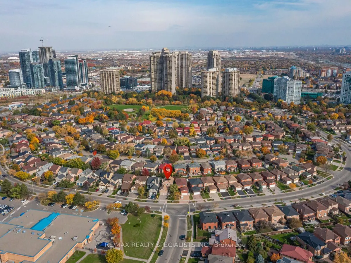 245 Kingsbridge Gardens