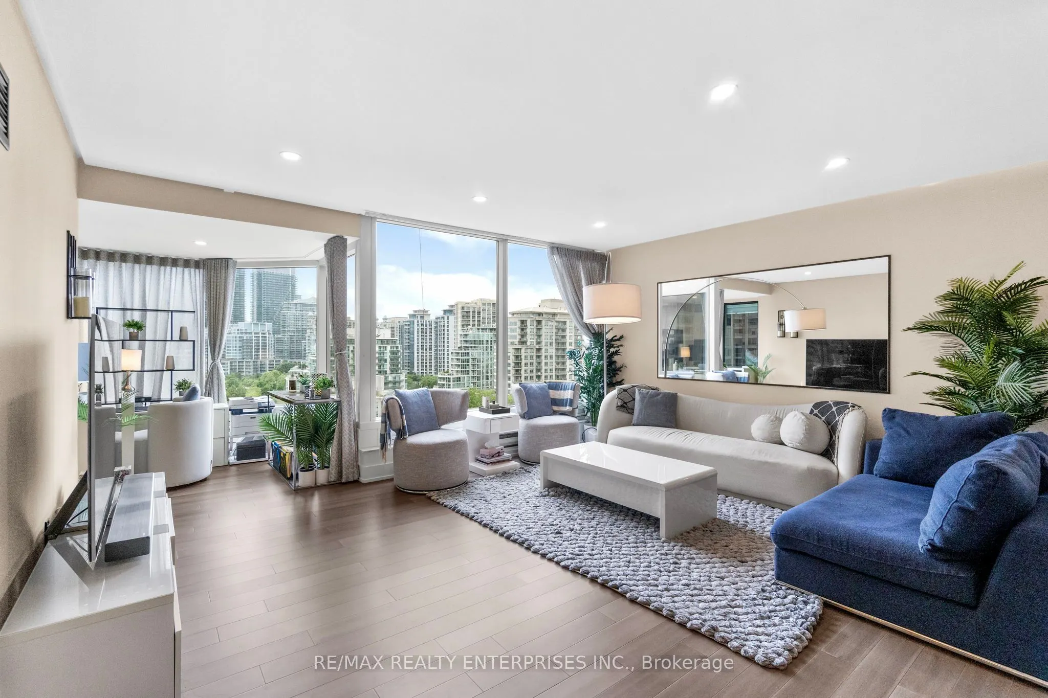 1 Palace Pier Court #1208