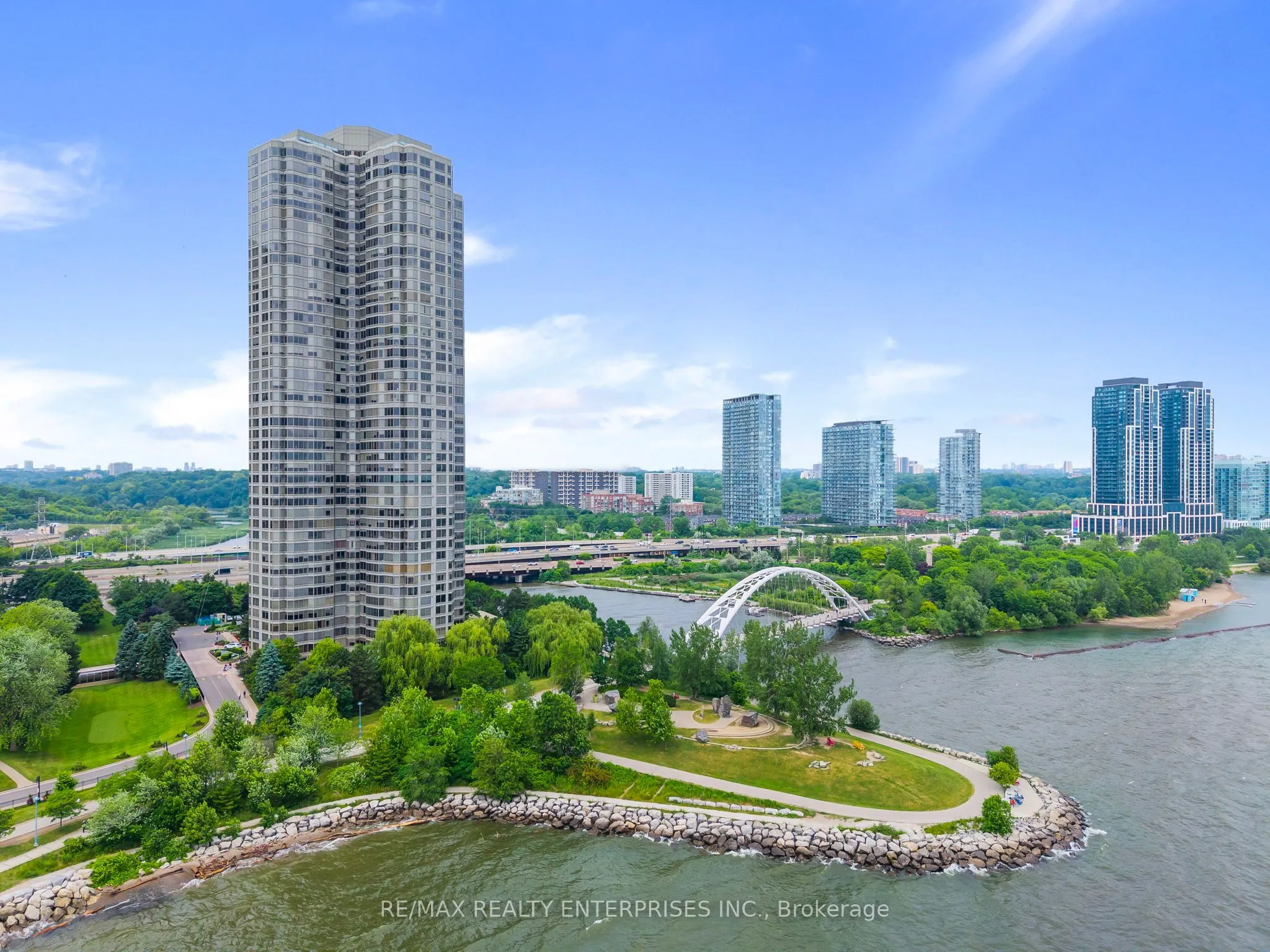 1 Palace Pier Court #1208