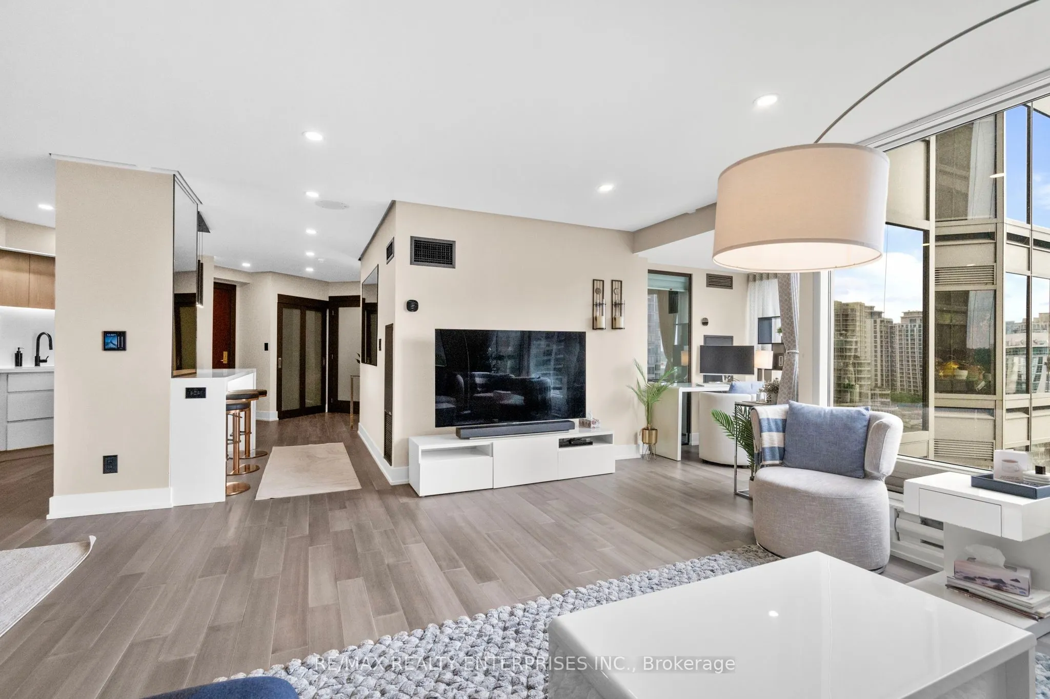 1 Palace Pier Court #1208