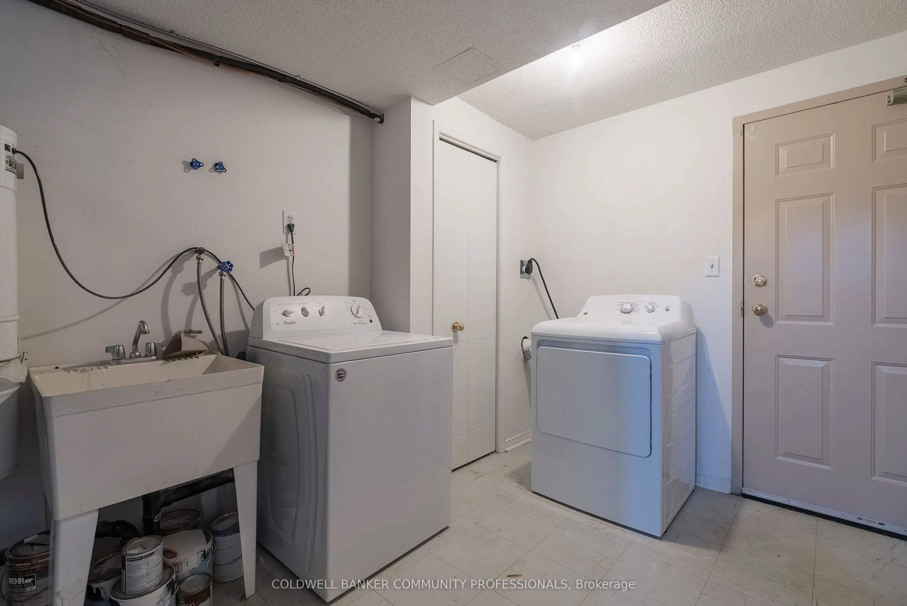1241 Parkwest Place, #4