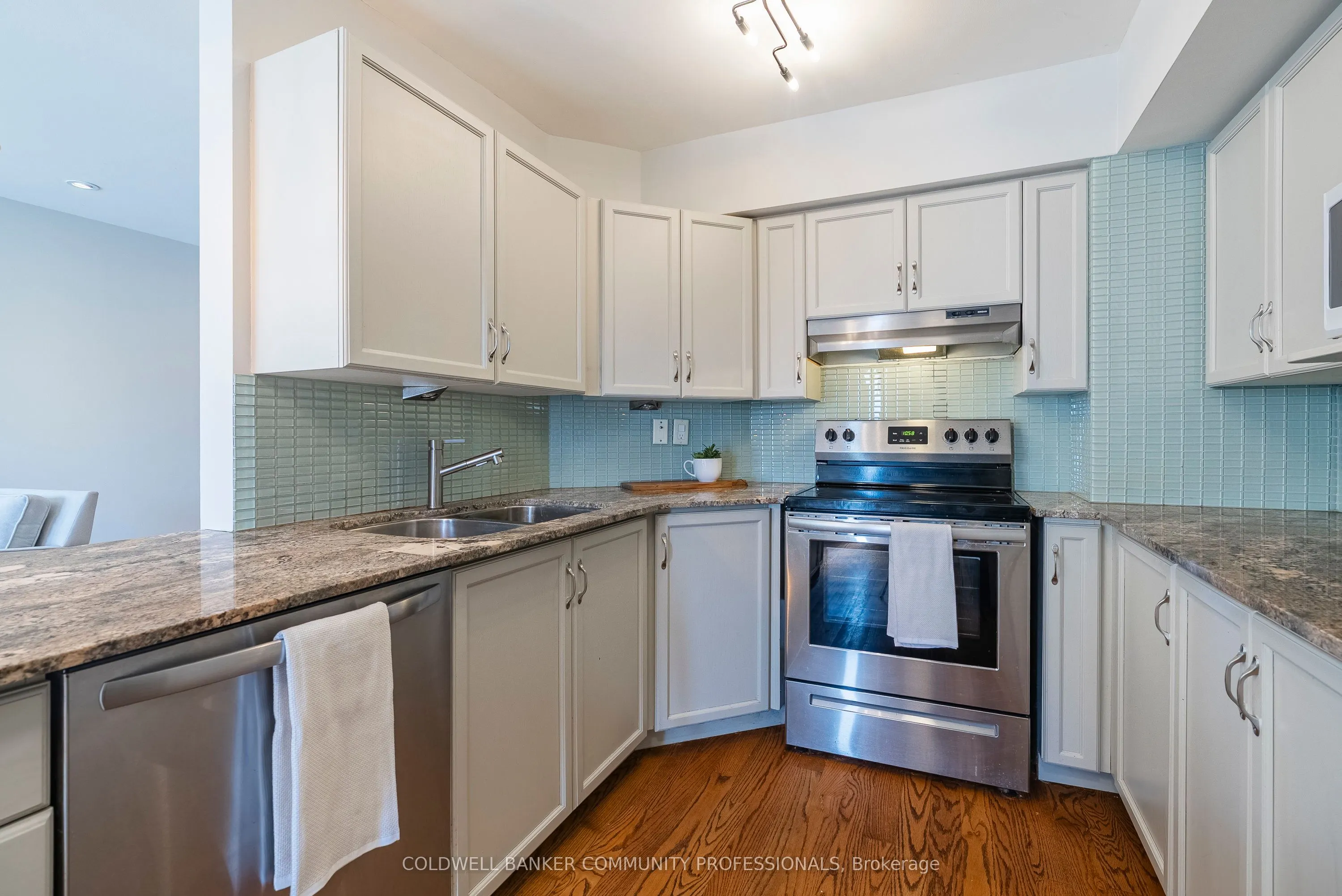 1241 Parkwest Place, #4