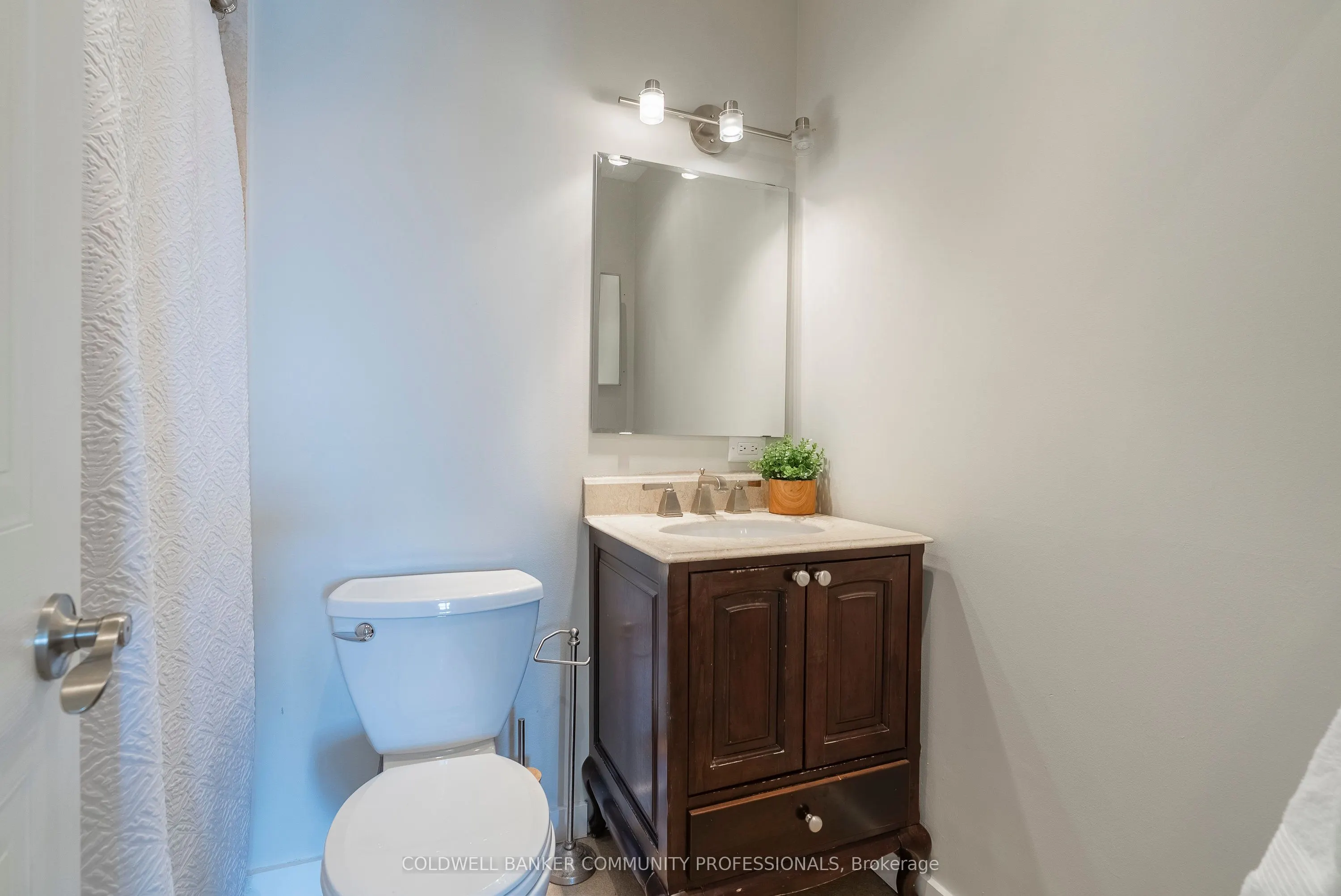 1241 Parkwest Place, #4