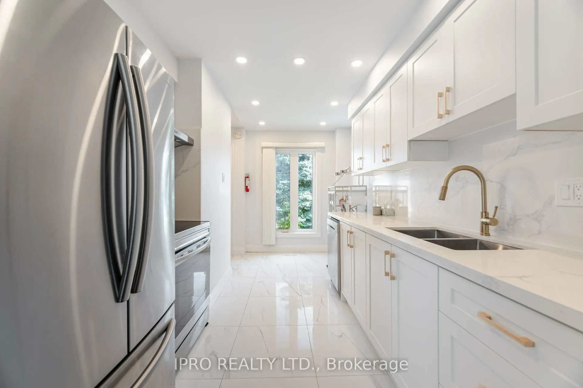 2963 Gulfstream Way