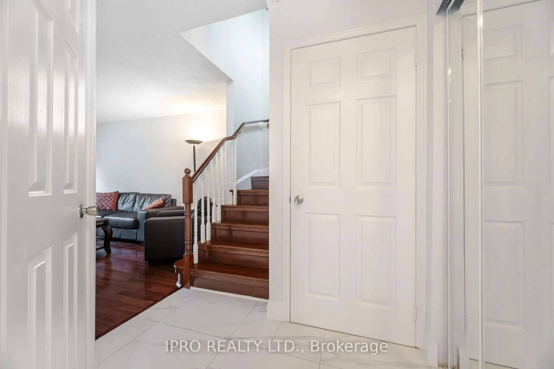 2963 Gulfstream Way
