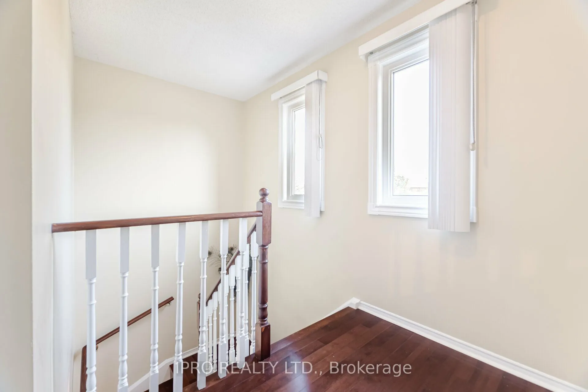 2963 Gulfstream Way