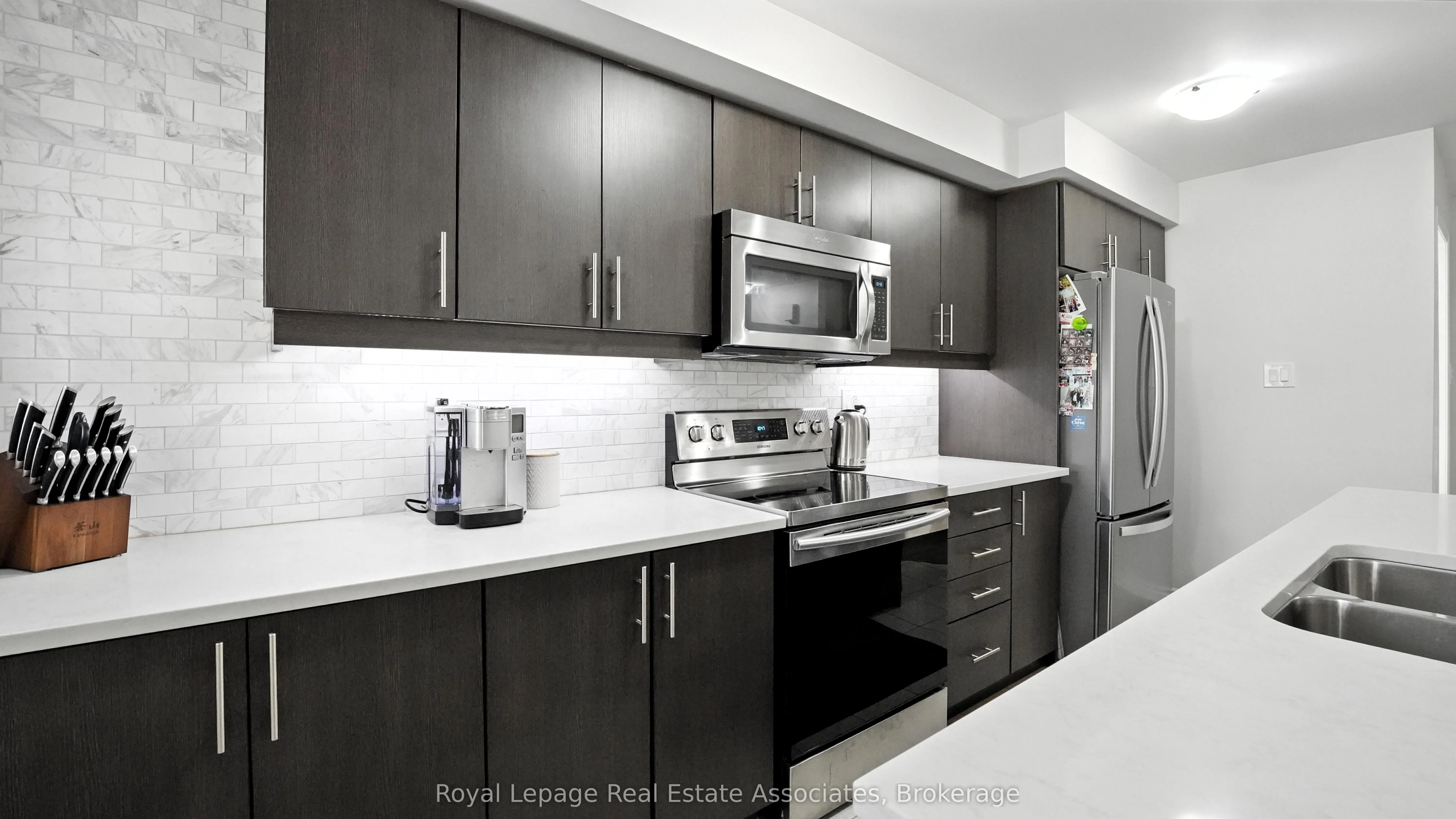 264 Casson Point