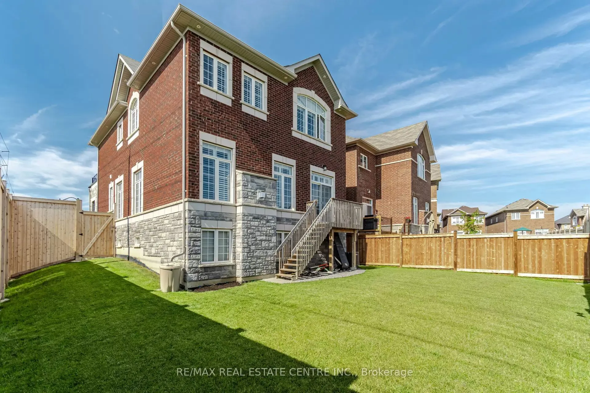9 Calico Court