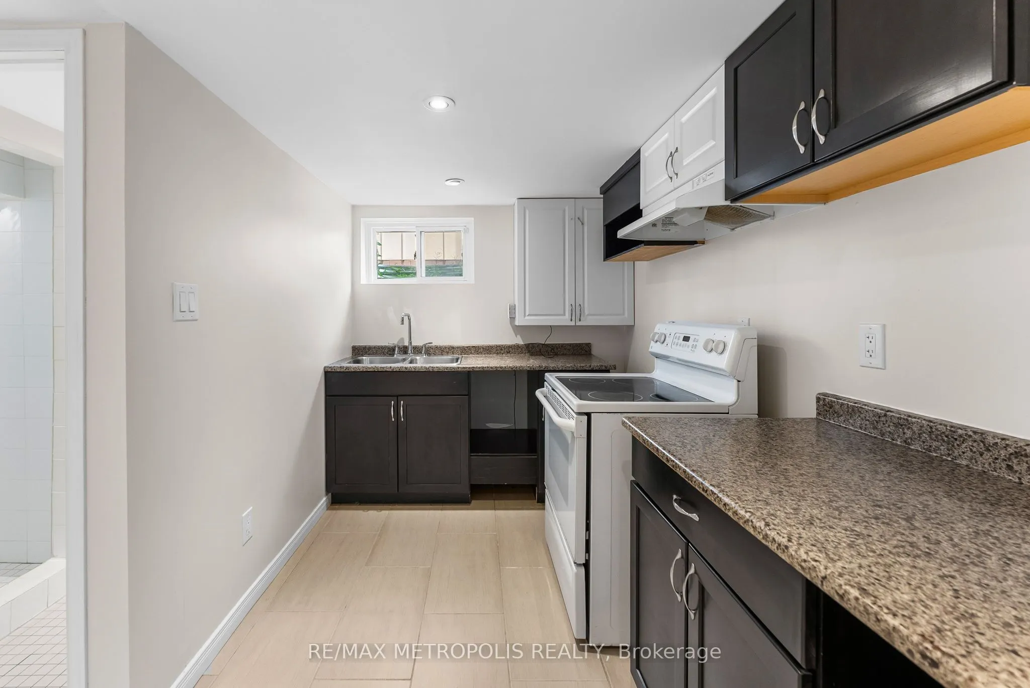 96 Allenby Avenue