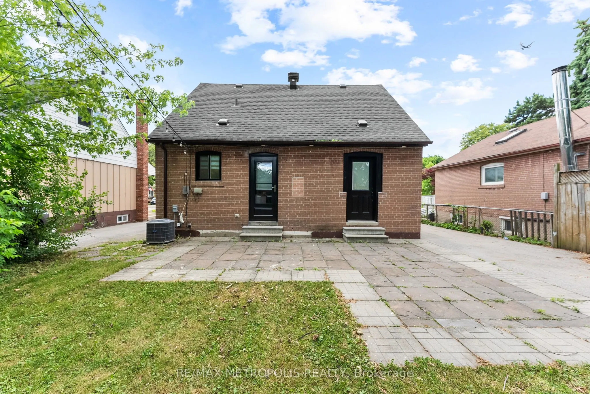 96 Allenby Avenue