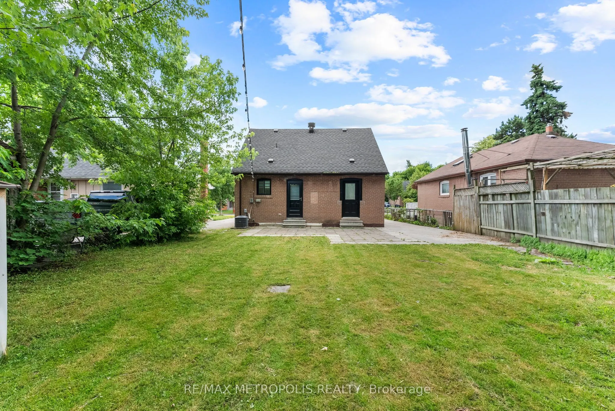 96 Allenby Avenue