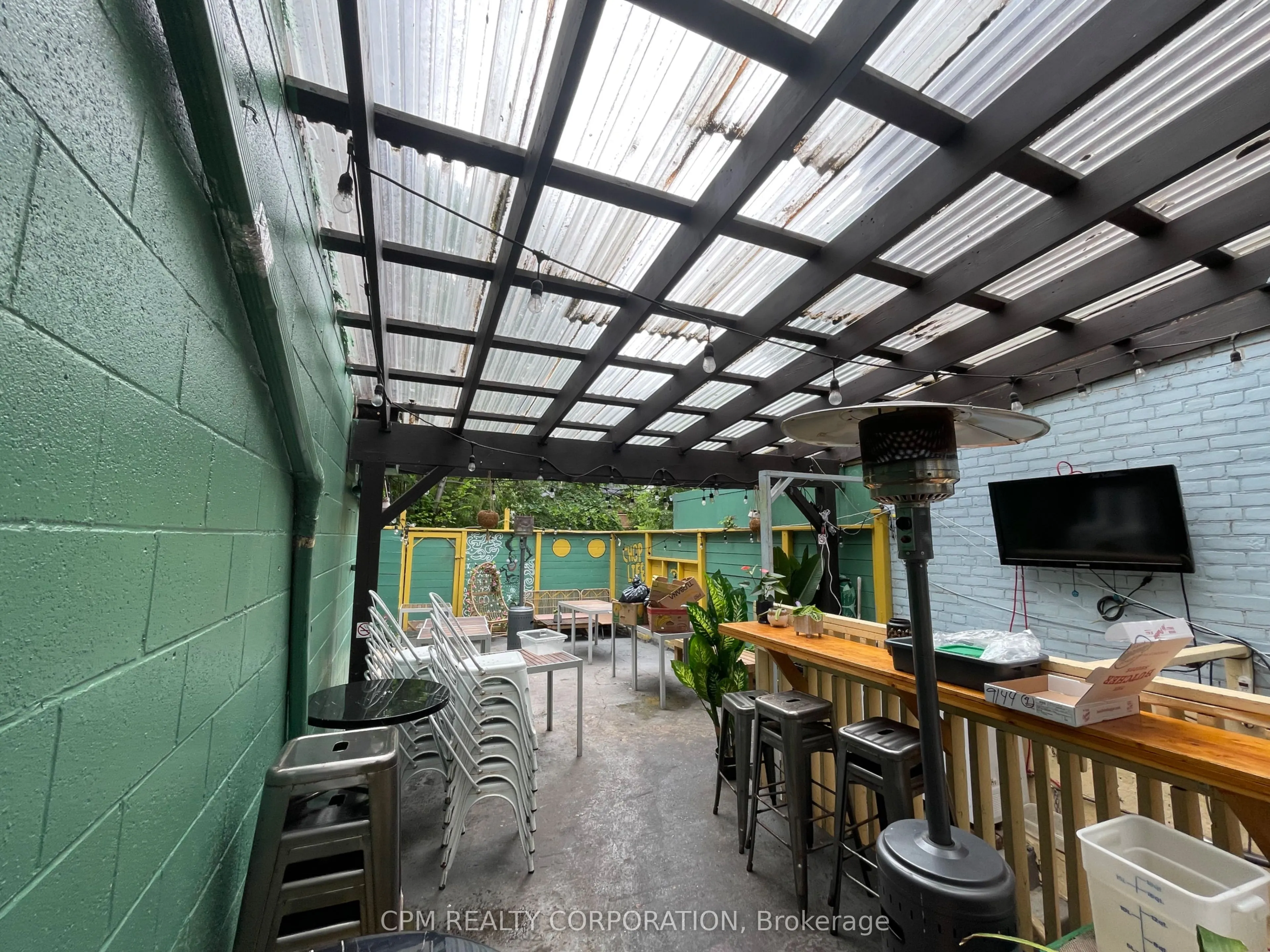 1510 Queen Street W