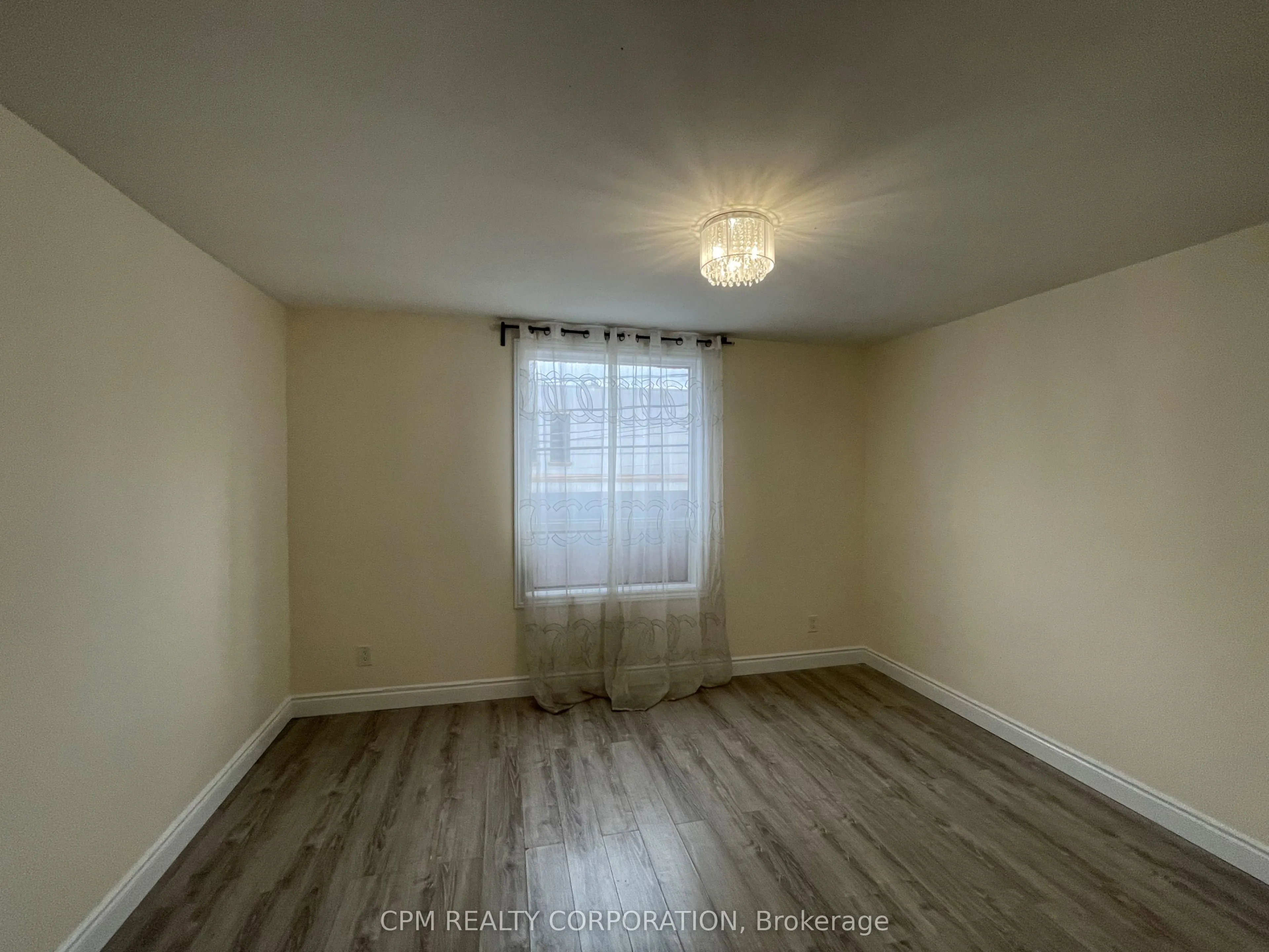 1510 Queen Street W