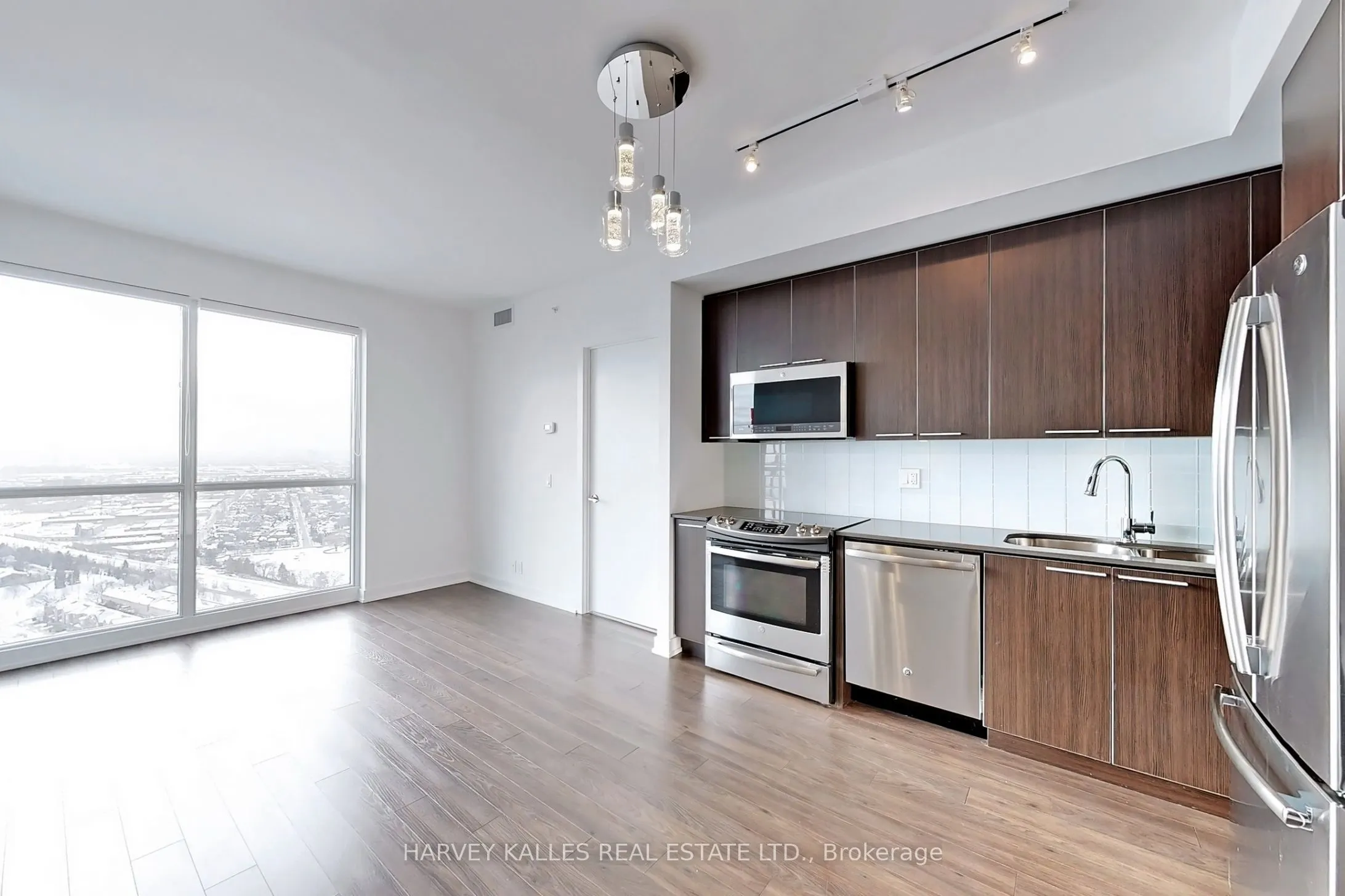 10 Park Lawn Road, #3804