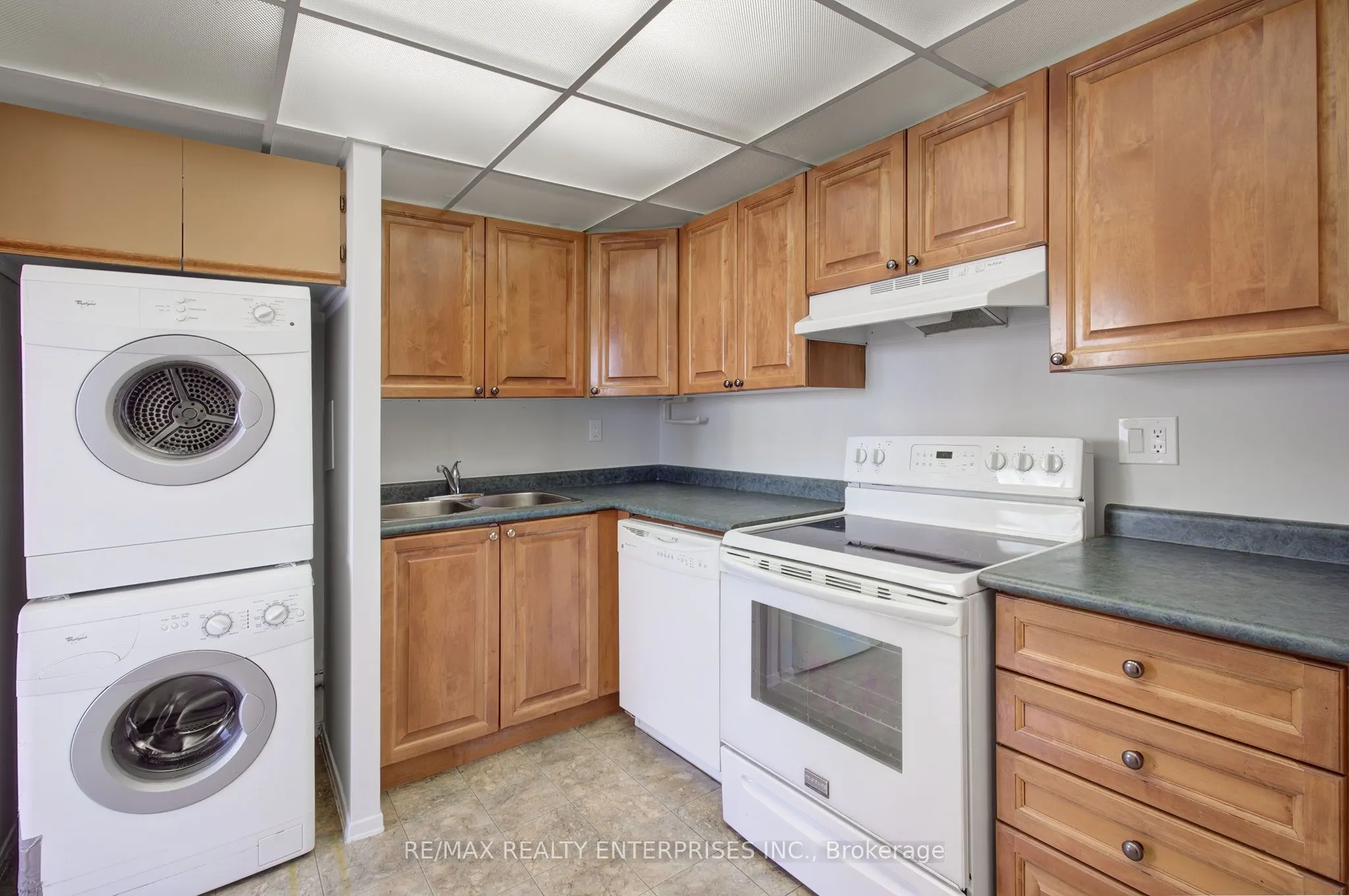3700 Kaneff Crescent, #SPH 11