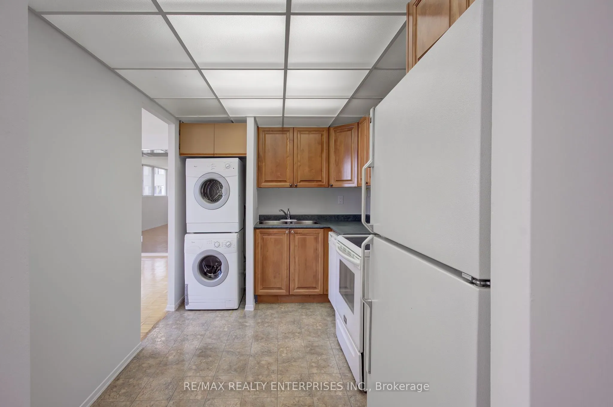 3700 Kaneff Crescent, #SPH 11