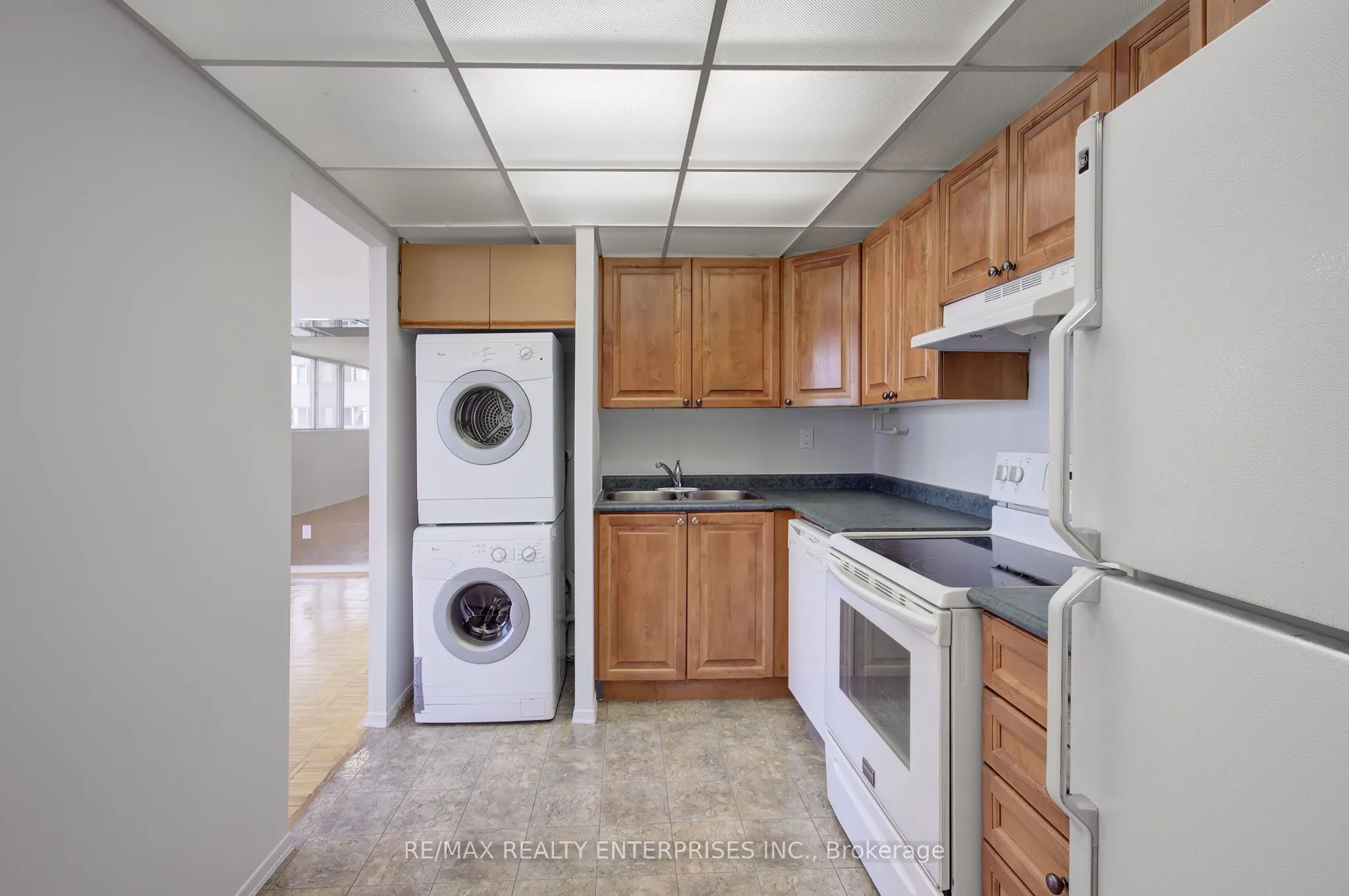 3700 Kaneff Crescent, #SPH 11