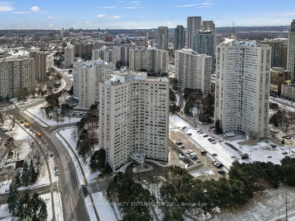 3700 Kaneff Crescent, #SPH 11