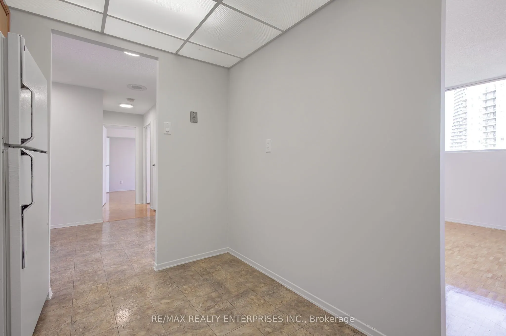 3700 Kaneff Crescent, #SPH 11