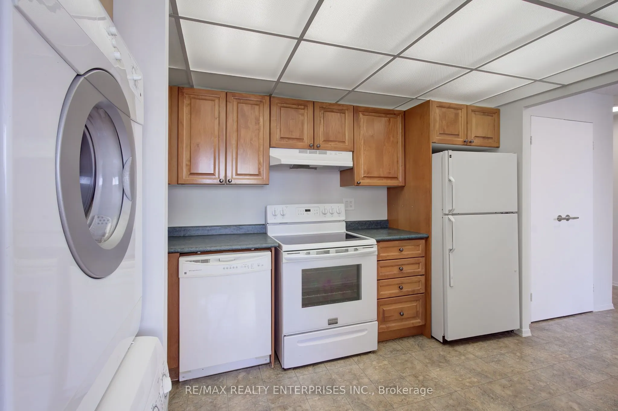 3700 Kaneff Crescent, #SPH 11