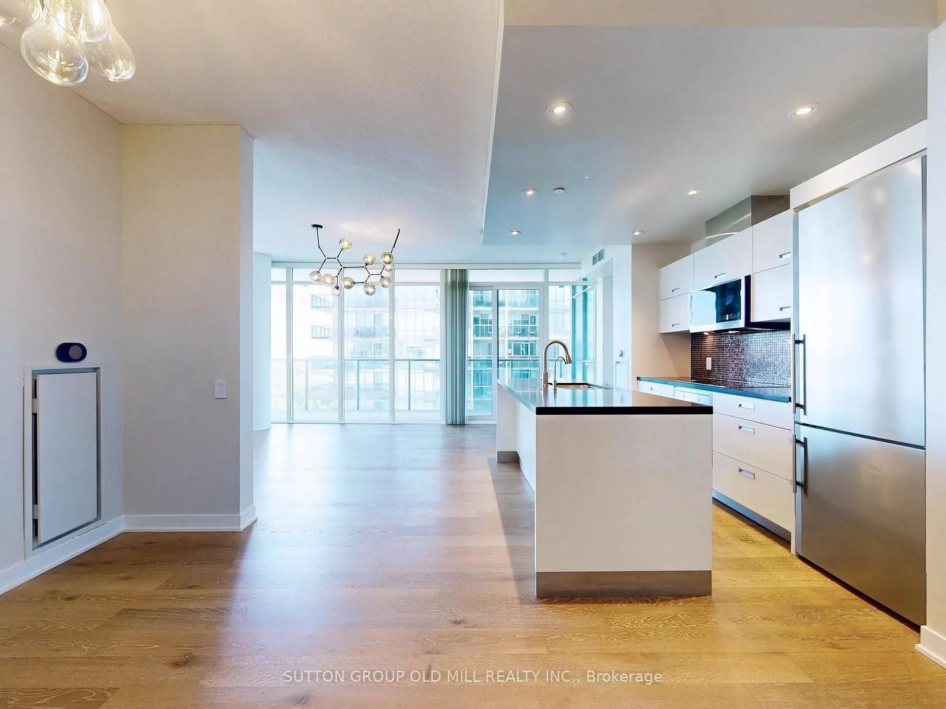 90 Park Lawn Road, #1205