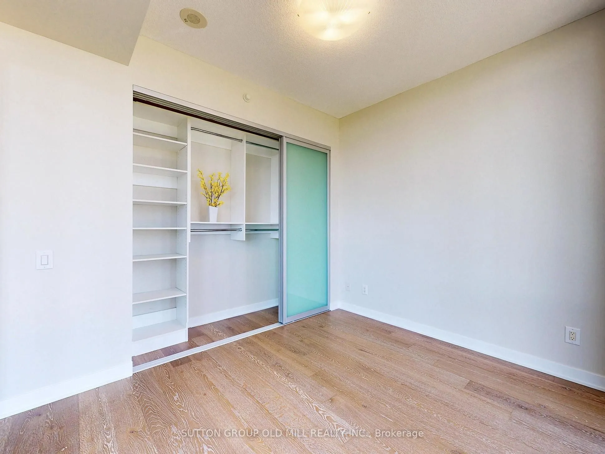 90 Park Lawn Road, #1205