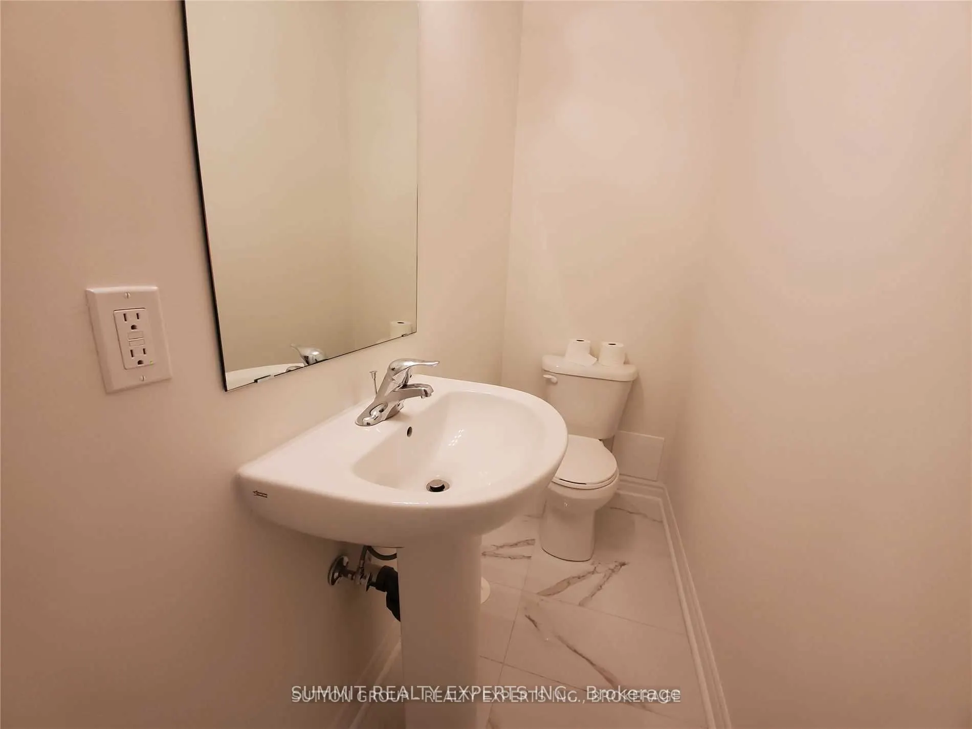 62 Preston Meadow Avenue, #4