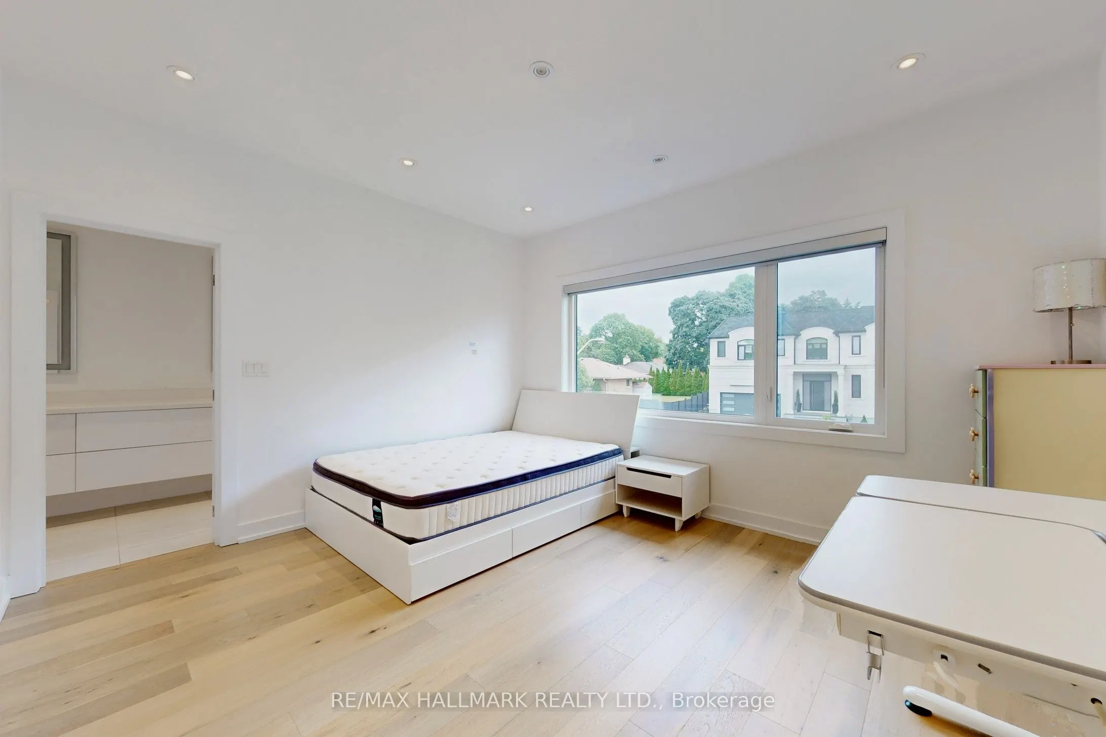 114 Lloyd Manor Road