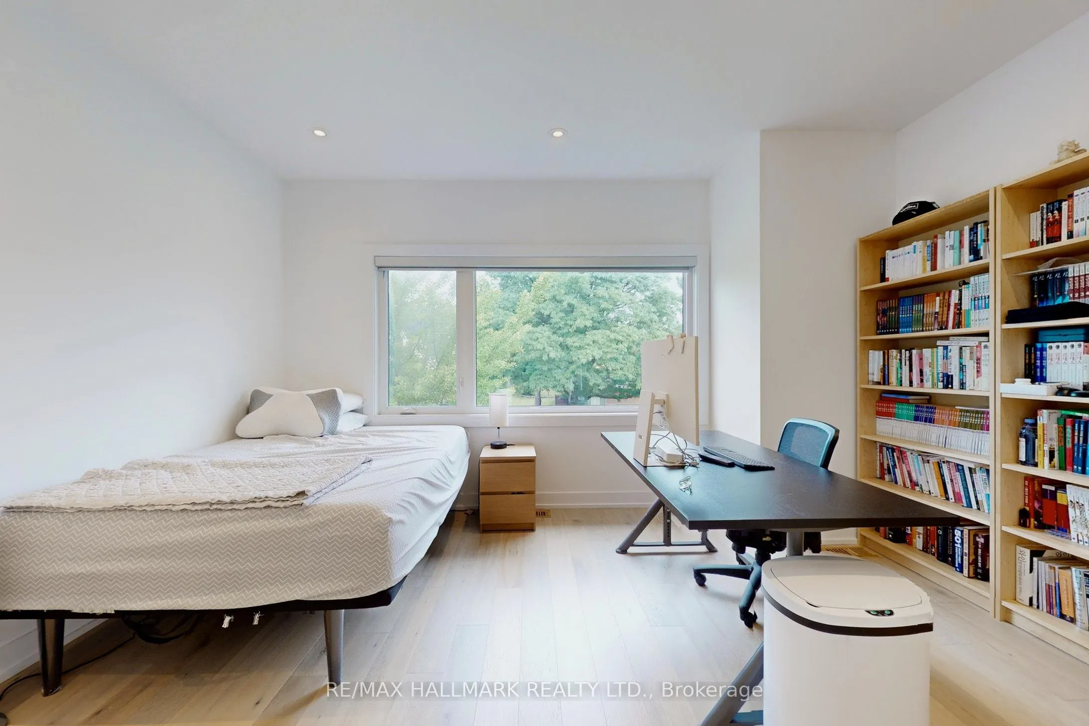 114 Lloyd Manor Road