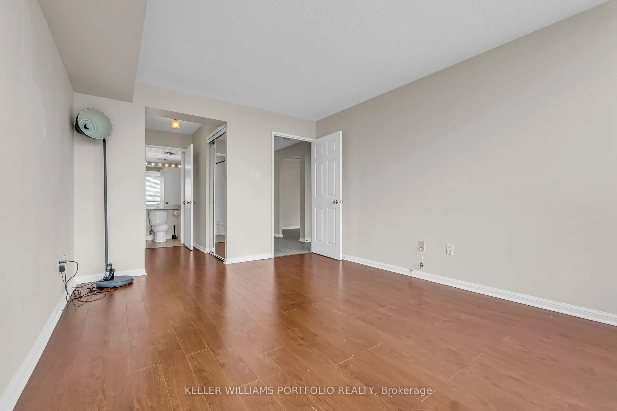 10 Laurelcrest Street, #501