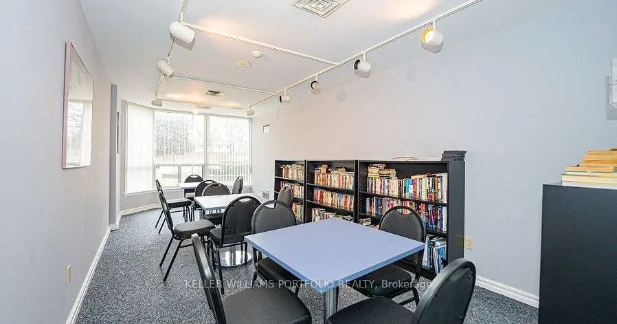 10 Laurelcrest Street, #501