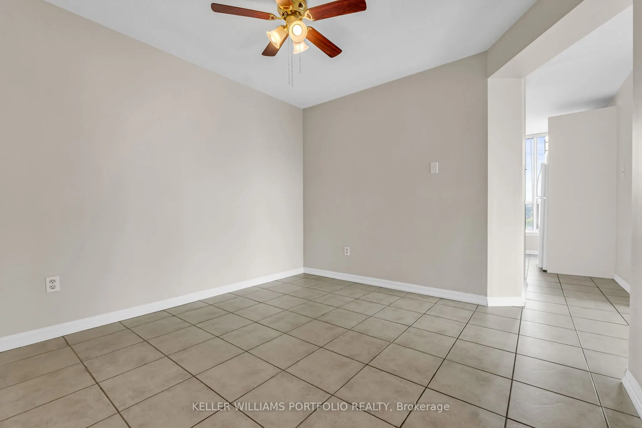 10 Laurelcrest Street, #501