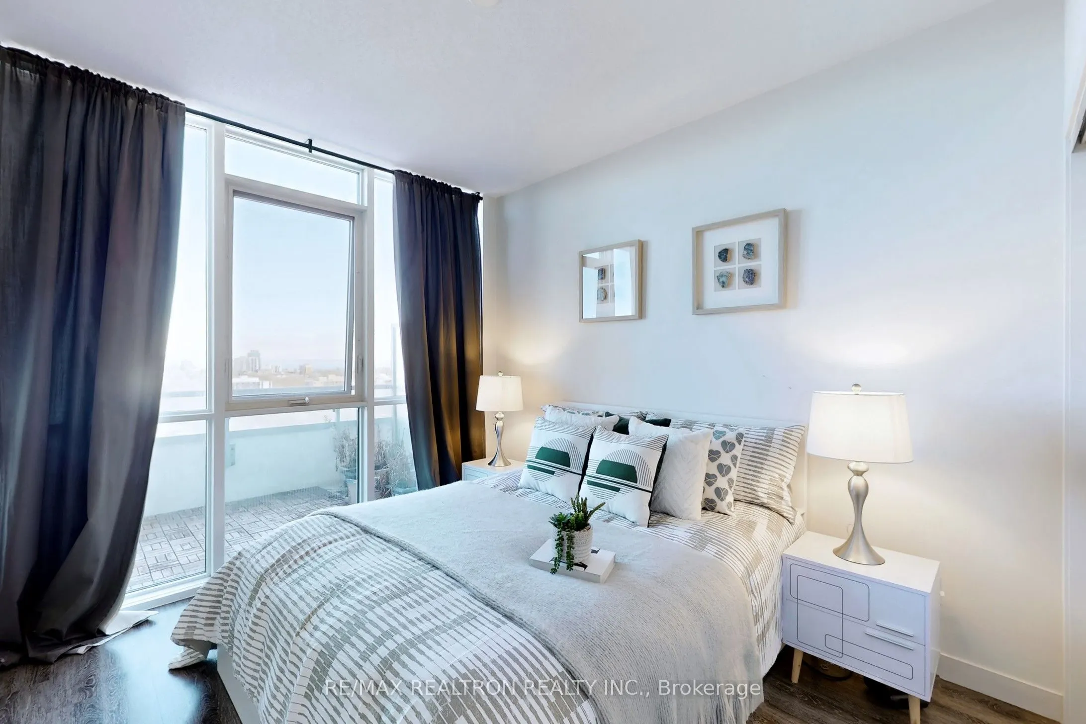 2093 Fairview Street, #1206