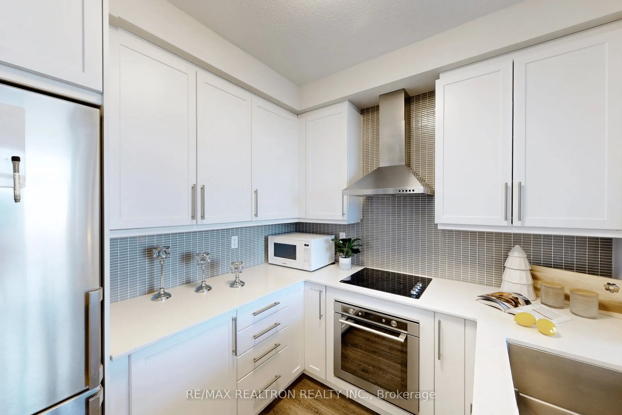 2093 Fairview Street, #1206