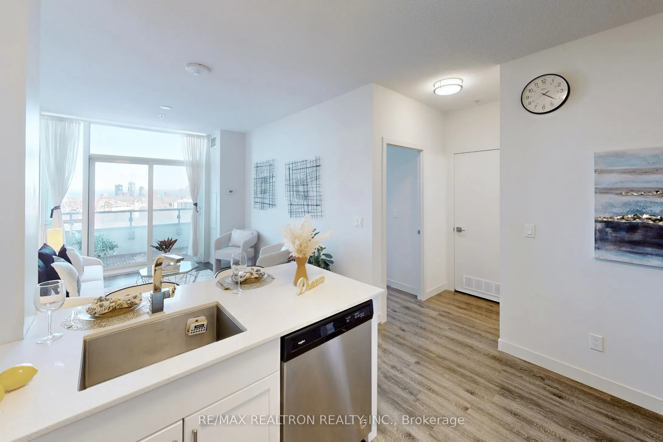2093 Fairview Street, #1206