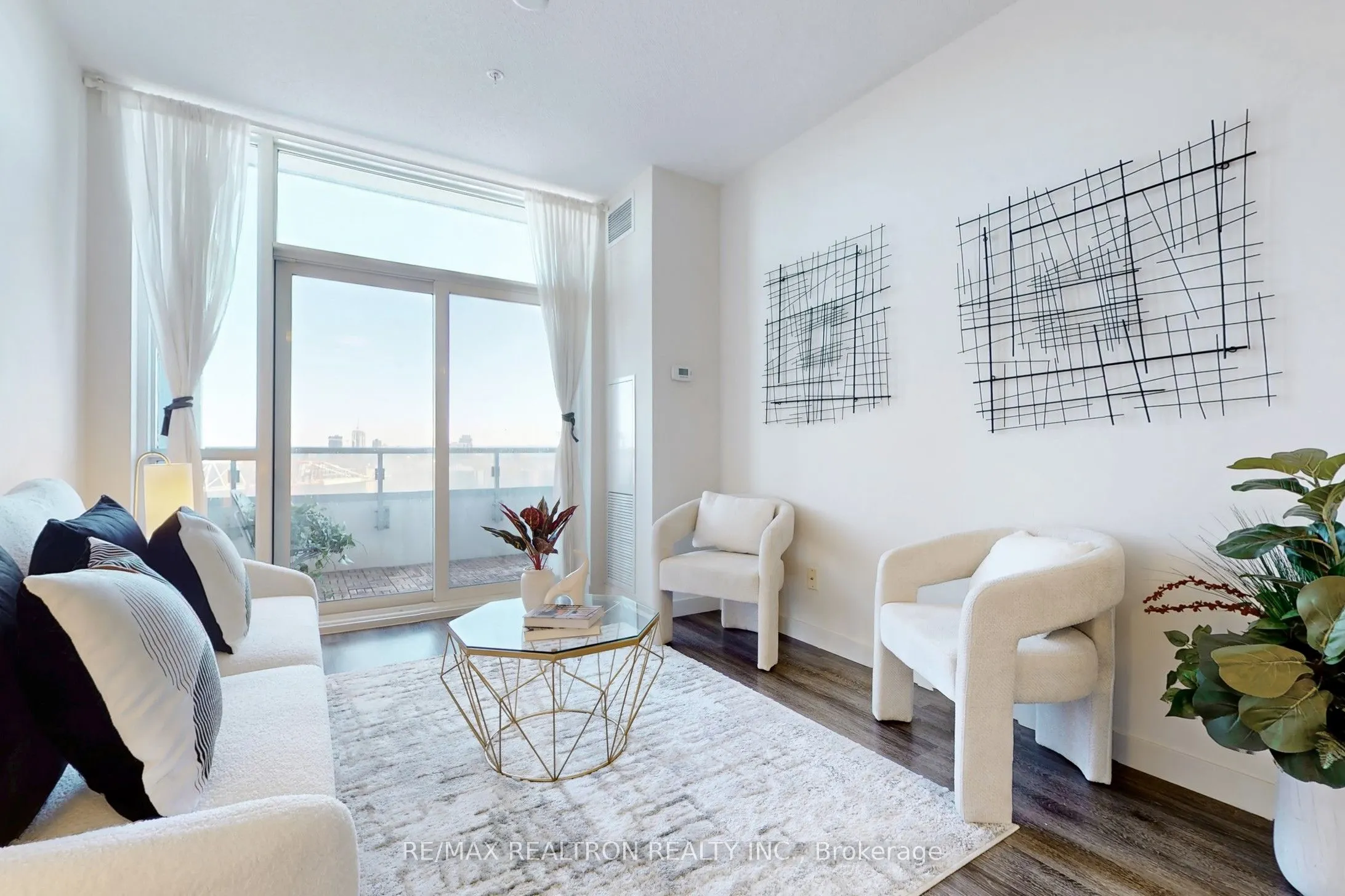 2093 Fairview Street, #1206