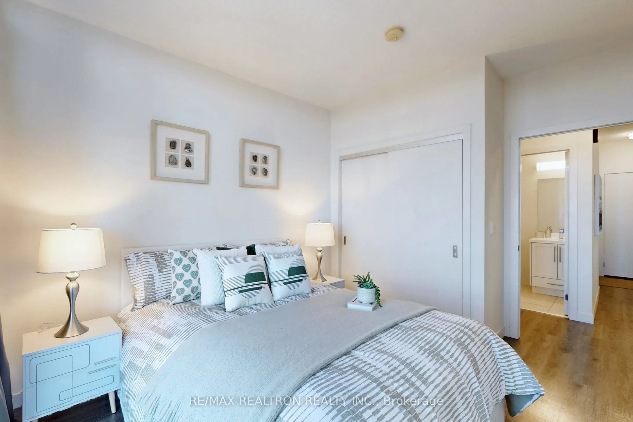 2093 Fairview Street, #1206