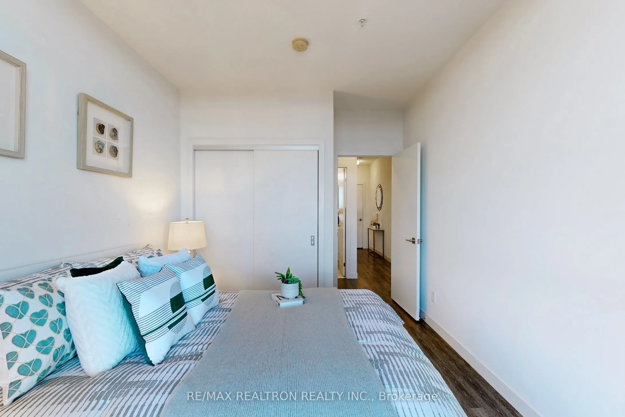 2093 Fairview Street, #1206