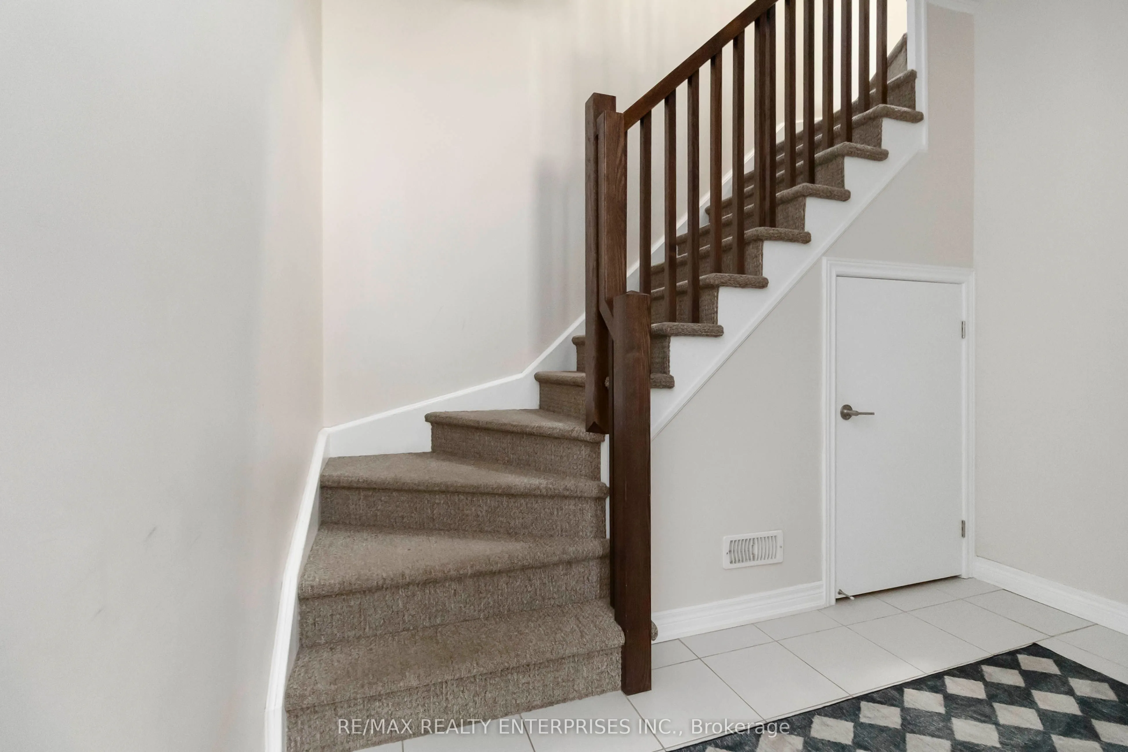 1401 Plains Road E, #93