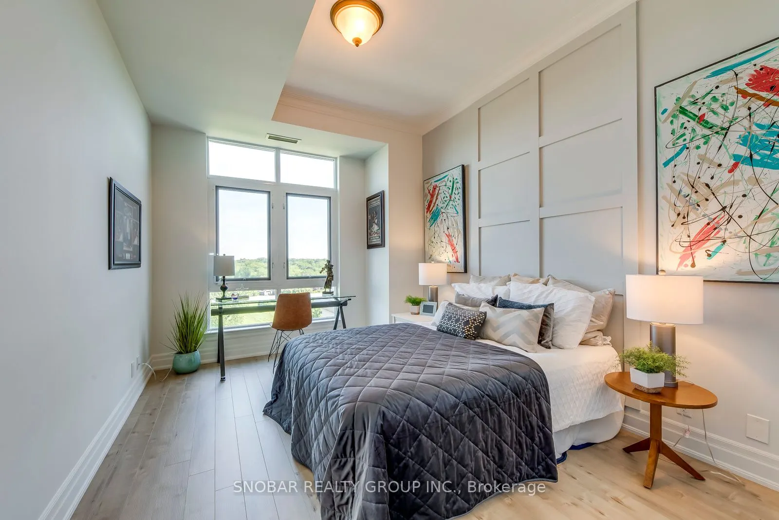 9 Burnhamthorpe Cres, #PH3