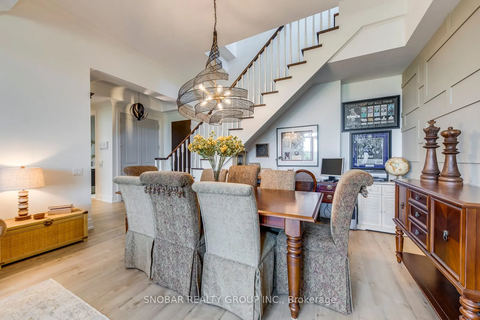 9 Burnhamthorpe Cres, #PH3