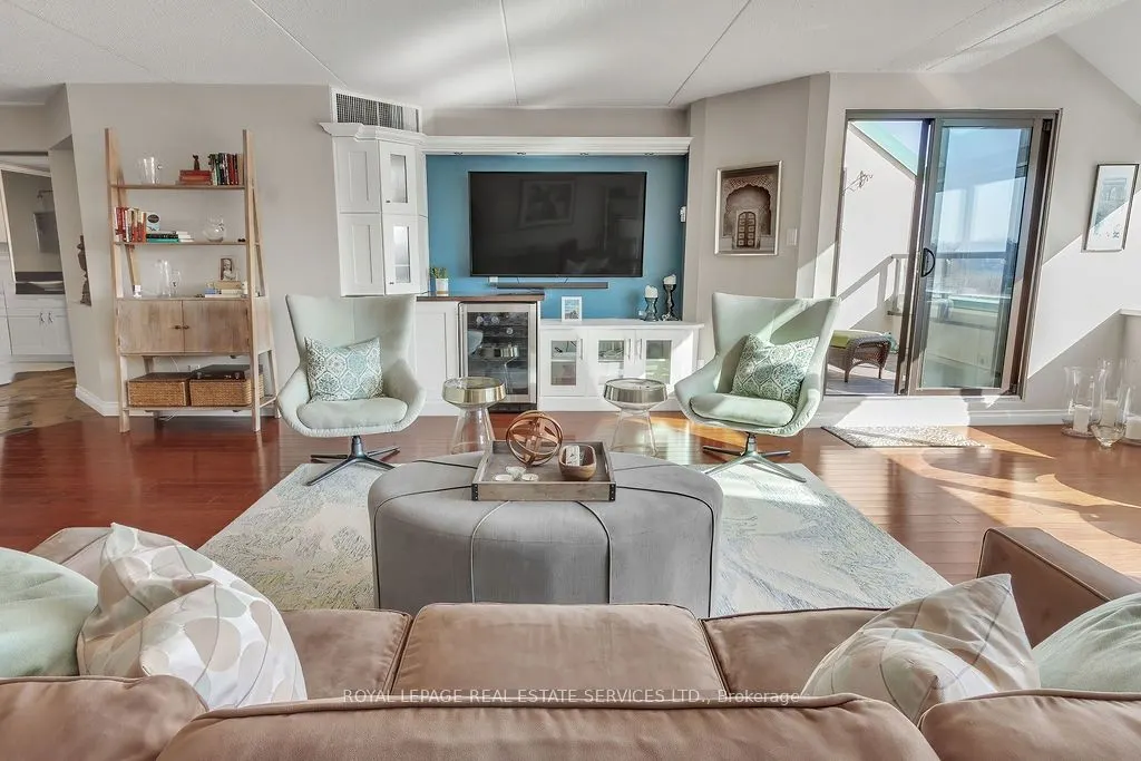 100 Bronte Road, #317