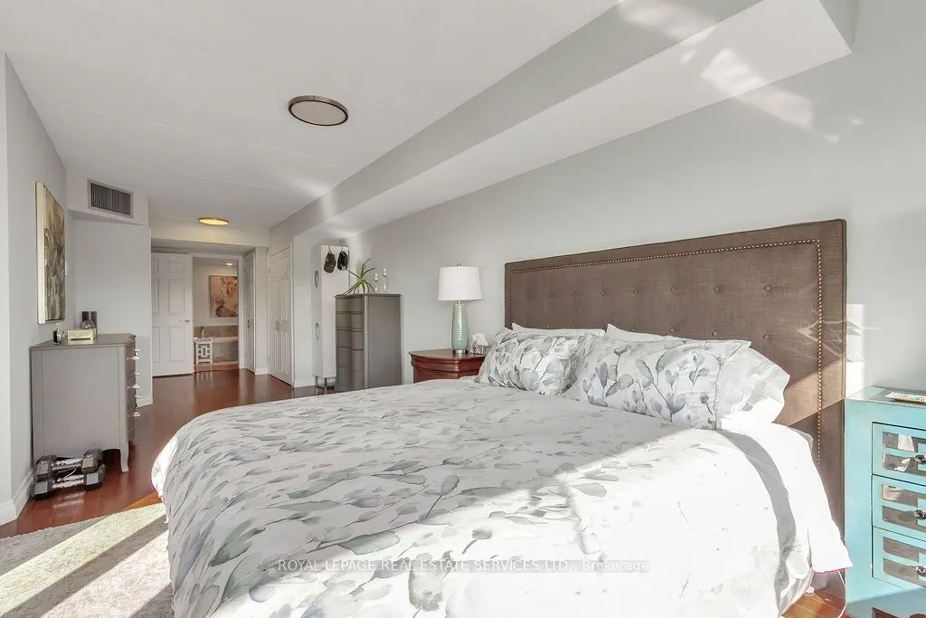 100 Bronte Road, #317