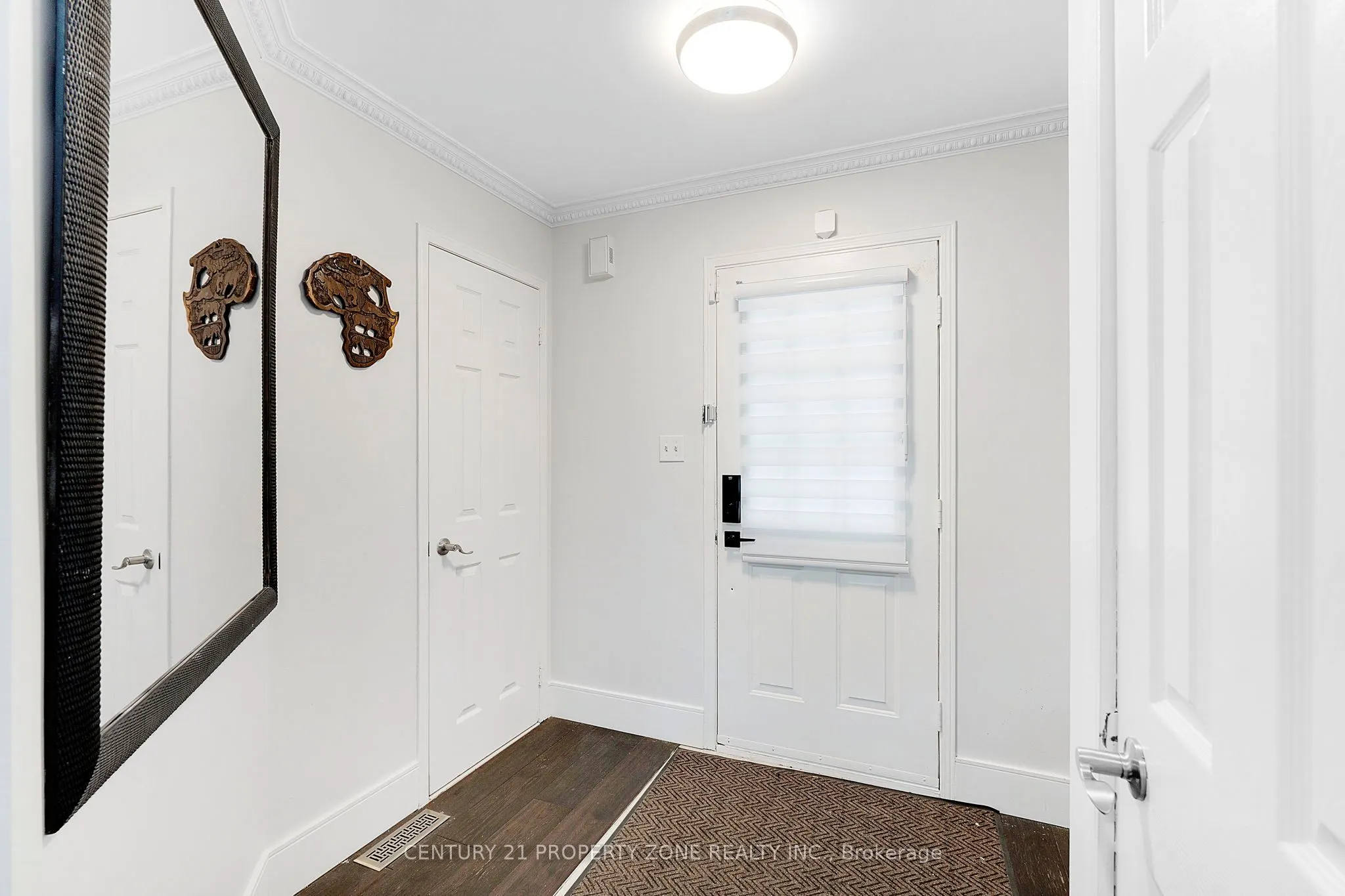 21 White Tail Crescent