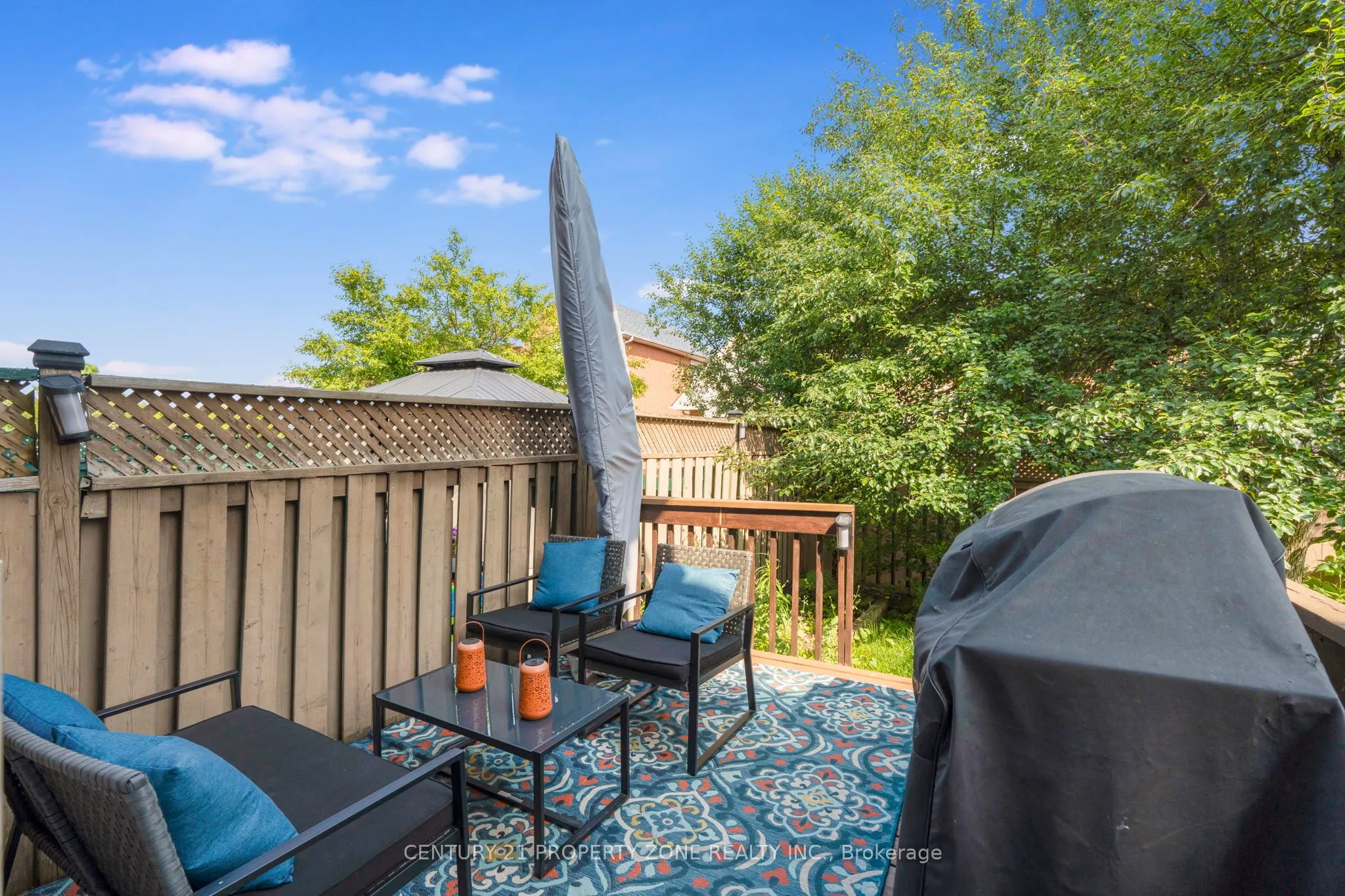 21 White Tail Crescent