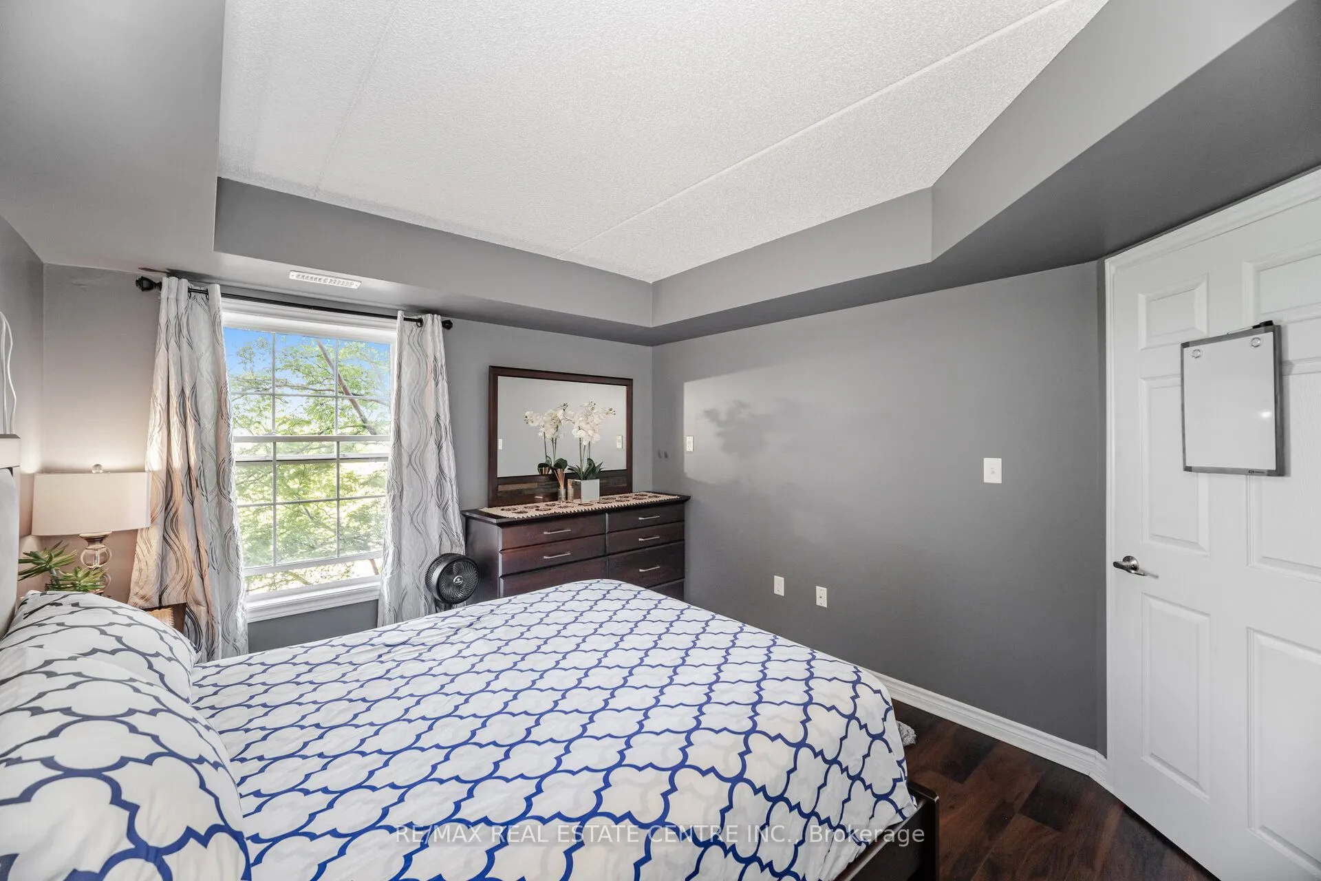 1370 Main Street E, #203