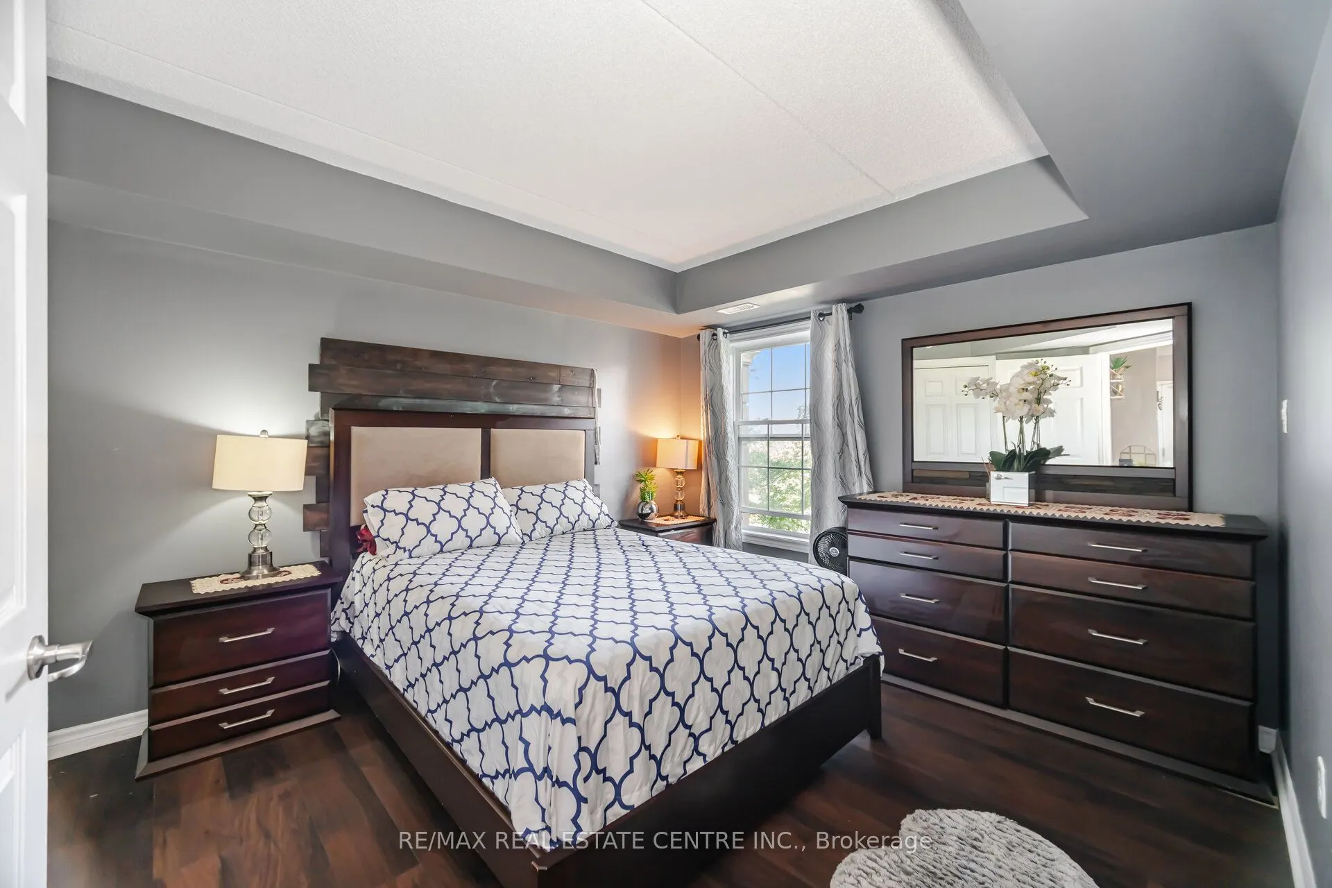 1370 Main Street E, #203